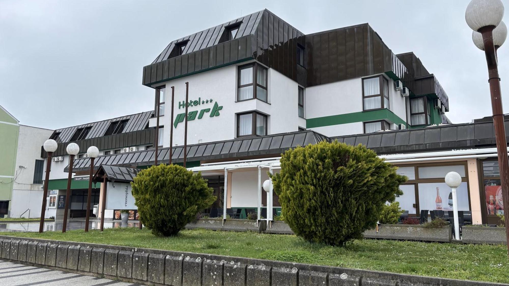 Hotel Park Nasice 外观 照片