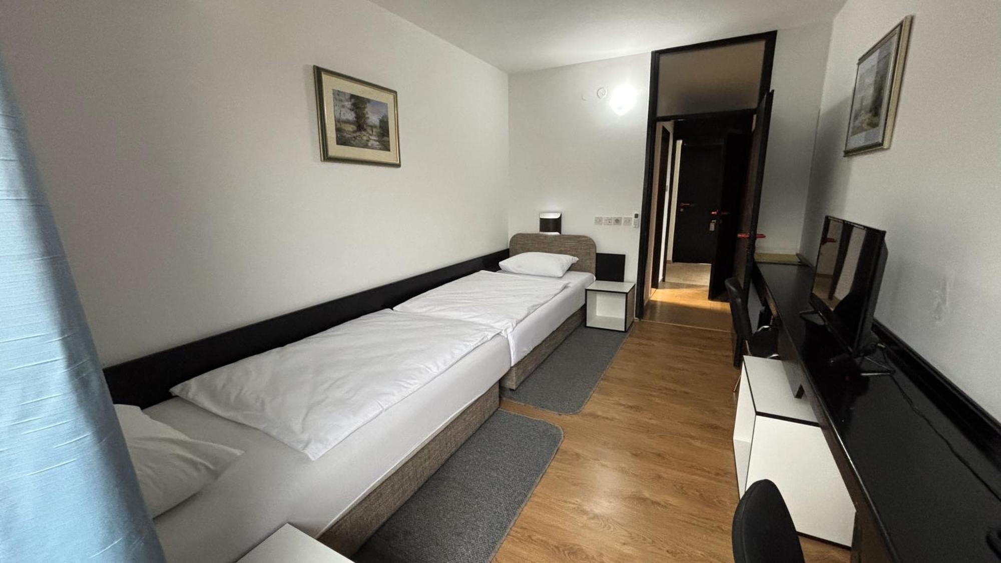 Hotel Park Nasice 外观 照片