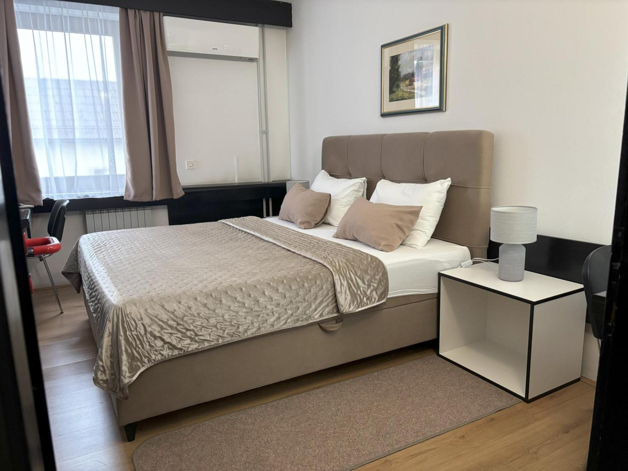 Hotel Park Nasice 外观 照片