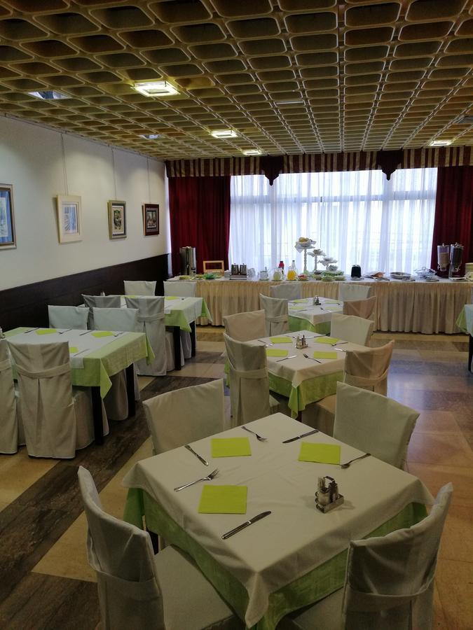 Hotel Park Nasice 外观 照片