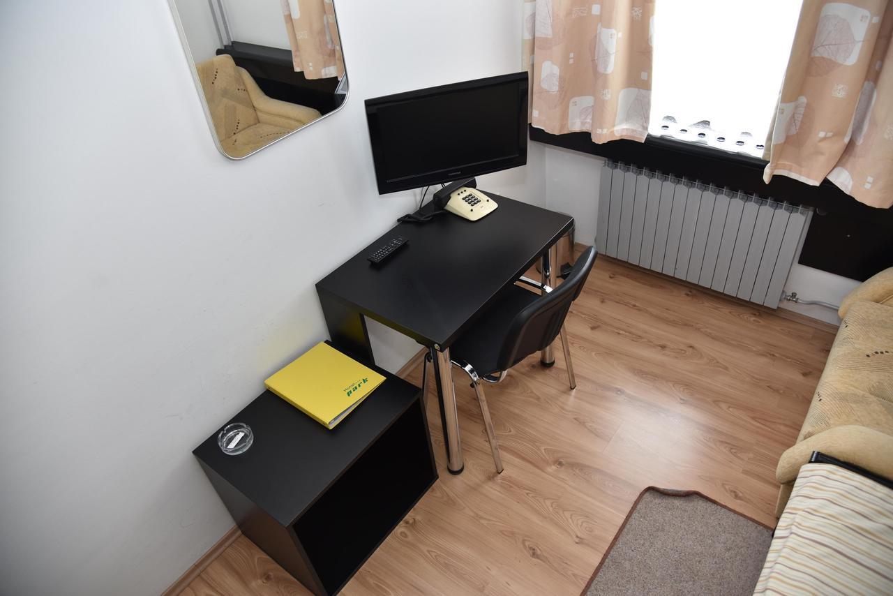 Hotel Park Nasice 外观 照片
